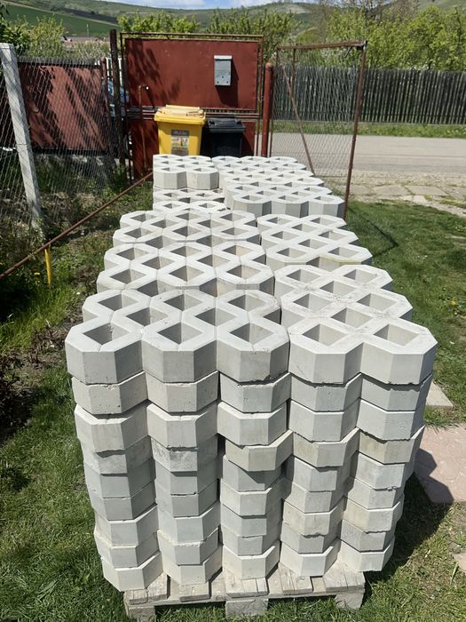 Pavaj eco/dale din beton/borduri