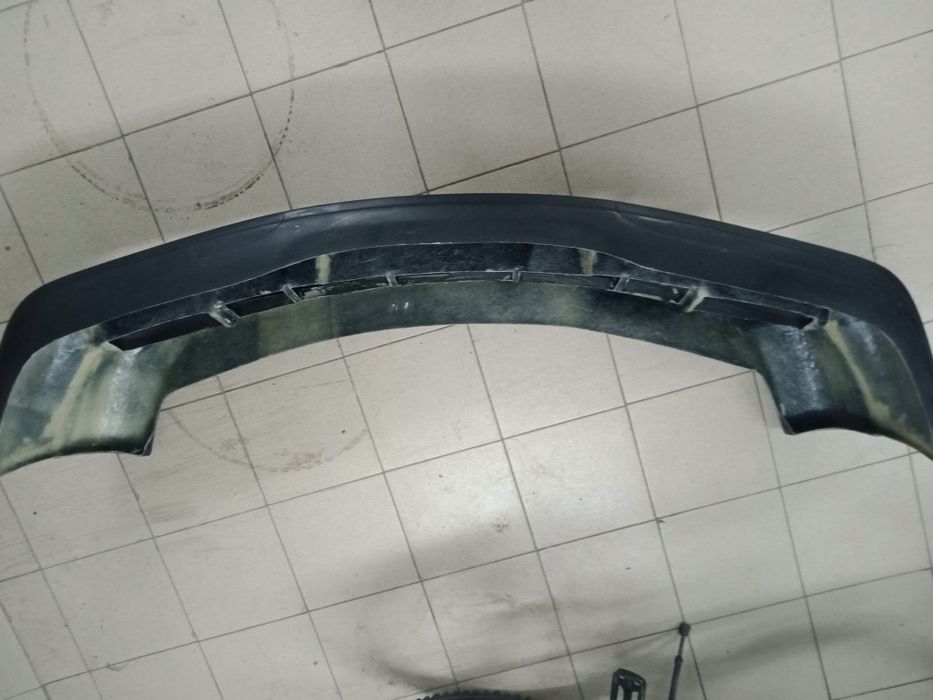 Бампер БМВ е38 передний