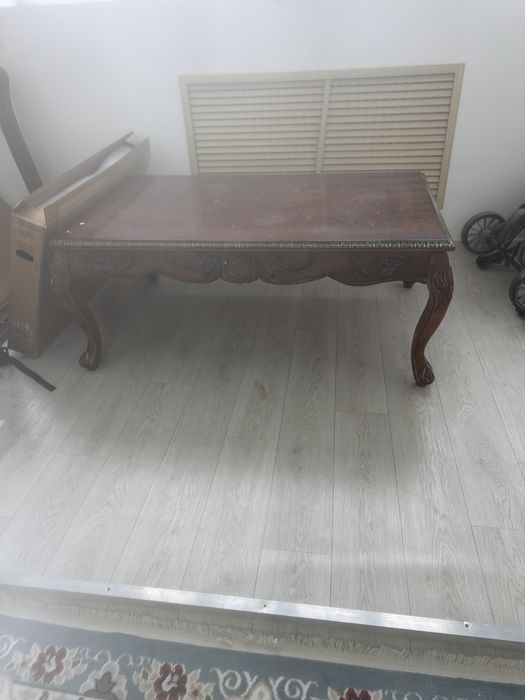 Стол зеркла сатылады сака тастаи