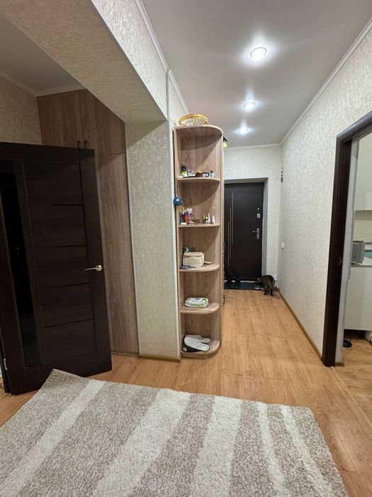 Продается 2 ком квартира в 5 мкр