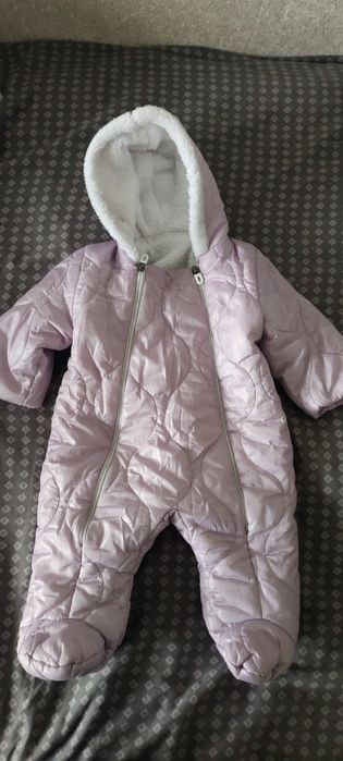 Продам детский конверт+ комбинезон на выписку