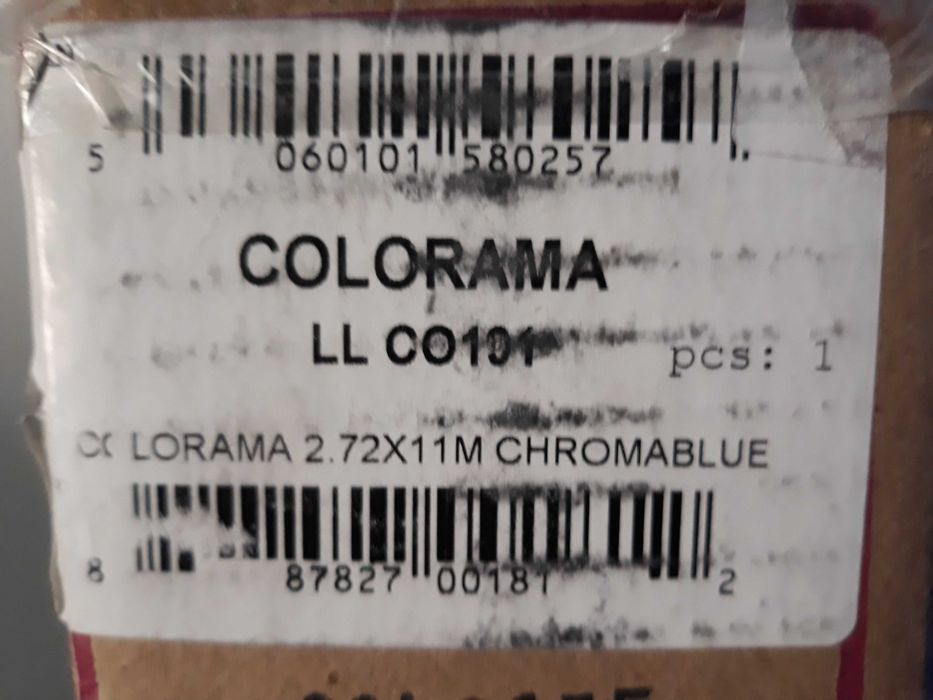 Colorama LLCO191 ChromaBlue фото фон хартия 2.72м x 8.40м – като нова + LED осветление и RGB рингово Описание