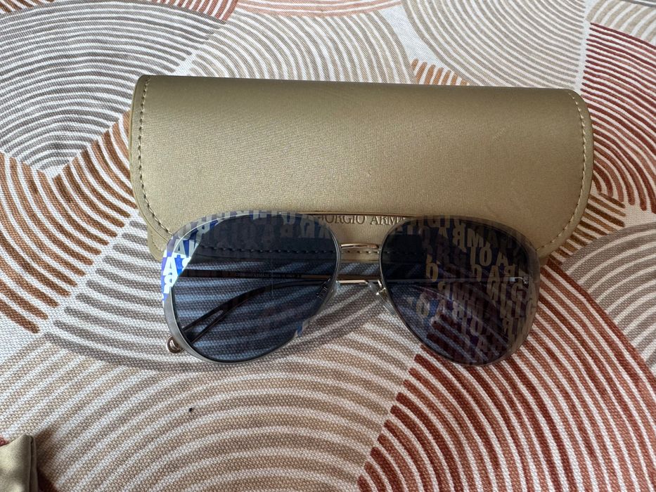 Giorgio Armani слънчеви очила