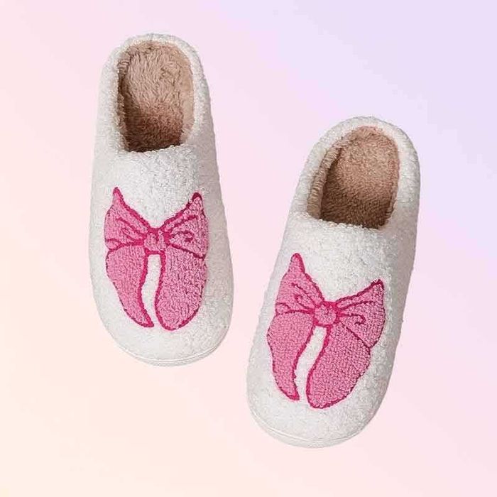 Топли домашни пантофи с панделка, изолирани, противоплъзгащи