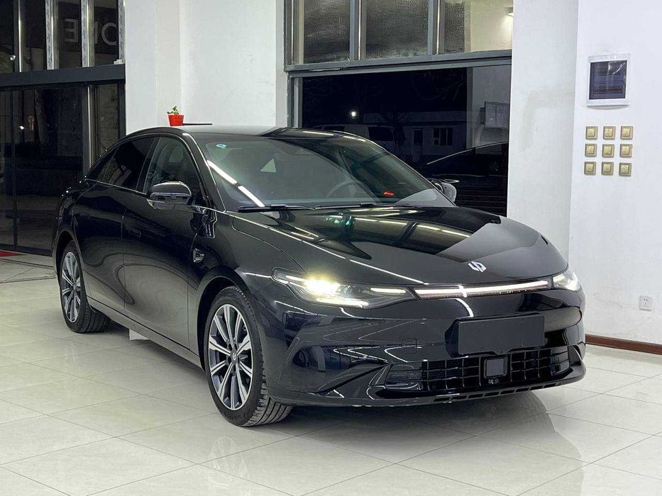 leapmotor c 01 premium 625  naqt va xalol nasiya