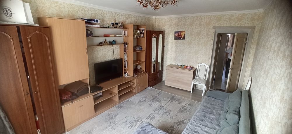 Стенка для гостиной (шкаф)