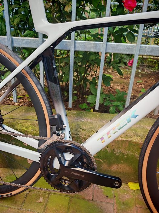 Bicicleta cursiera carbon Trek Madone SL6 Gen 8 Di2 12V M/54 noua!