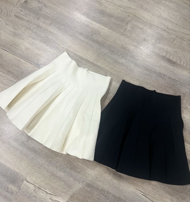 Нови поли в черно и бежово