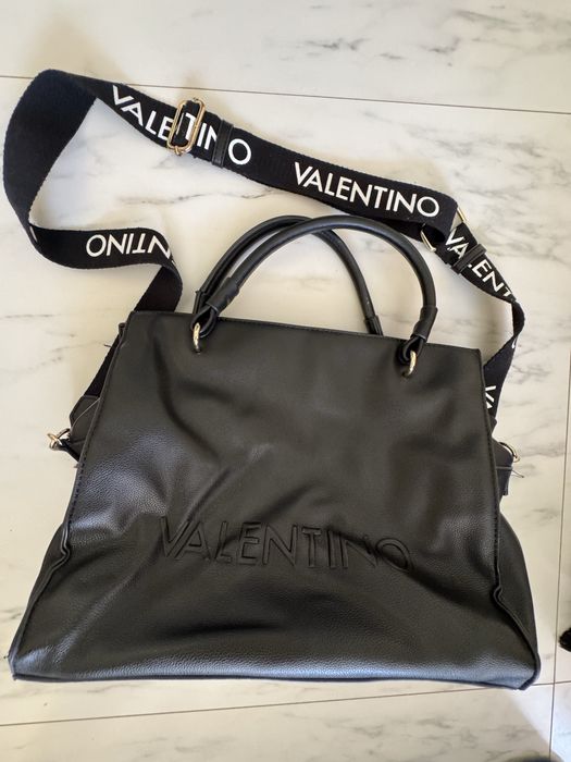 Дамска чанта - Guess - Hugo - Valentino - елегантна чанта с пера