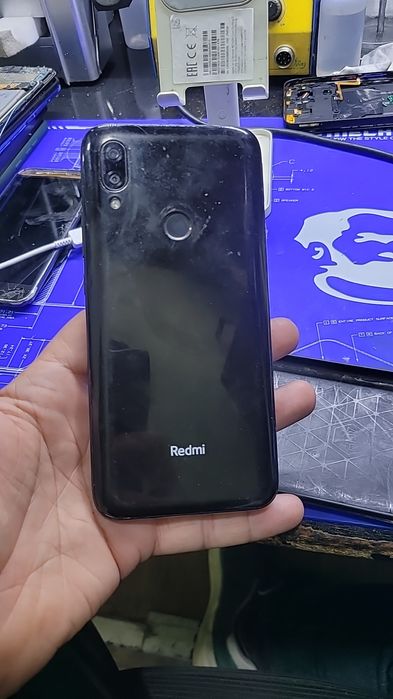 Redmi 7 32gb sotiladi 200ming