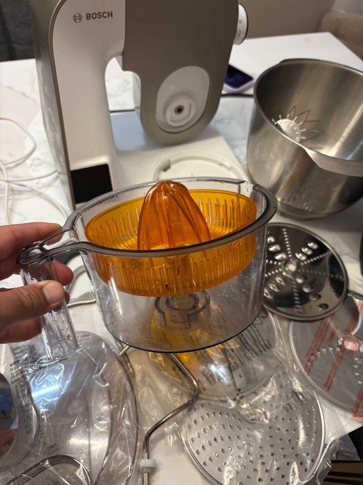 Robot de bucatarie BOSCH MUM58M59, vas 3.9l, blender 1.25l, 1000W