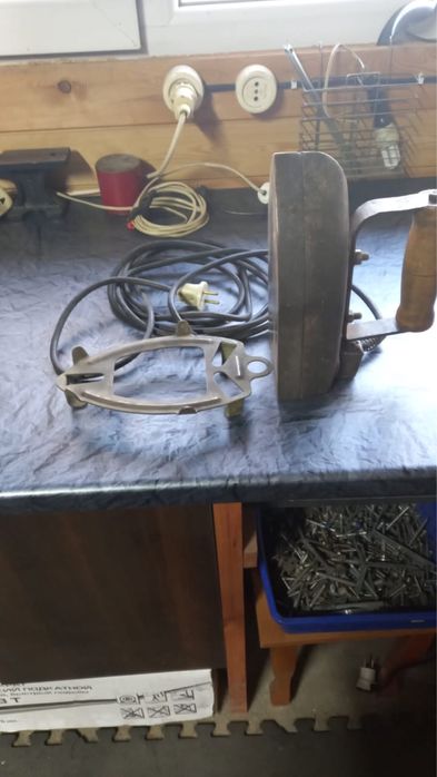 Утюг СССР с подставкой