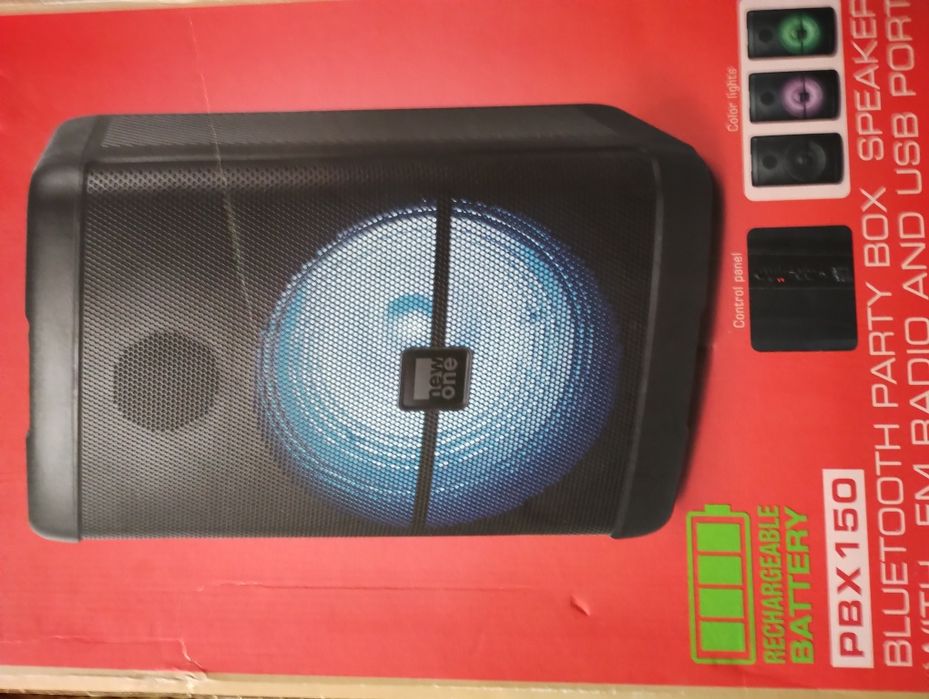 Vând boxa Bluetooth 150 wati