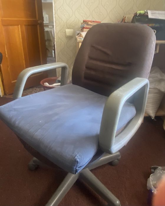 Компьютерный стол + кресло