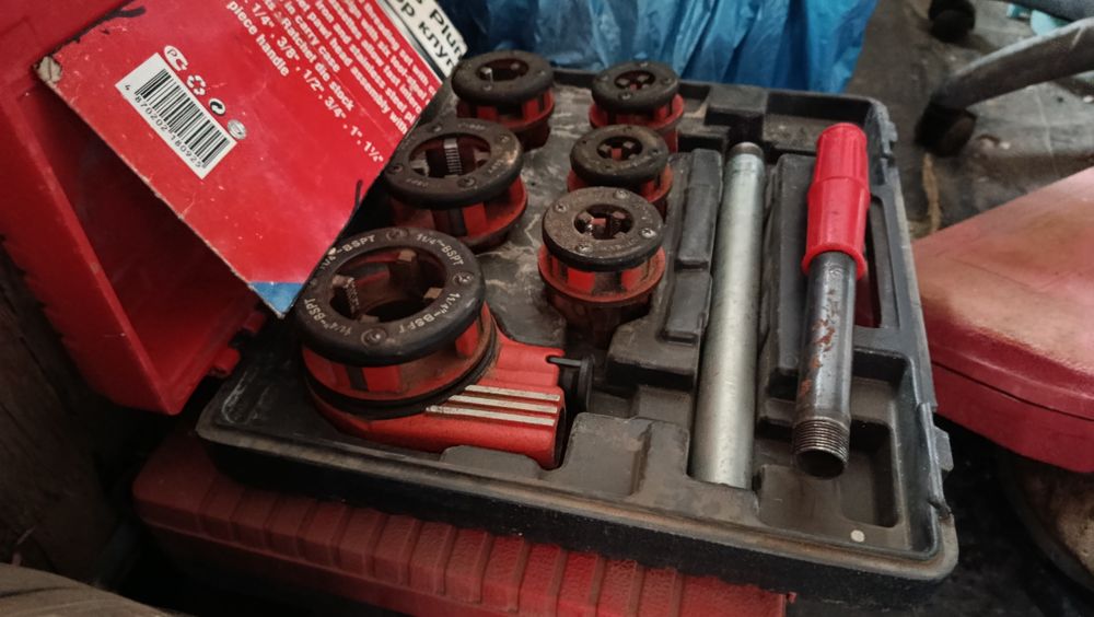 Резьба нарезной инструмент