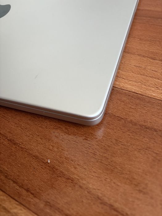 Macbook pro 14 m1pro 16/512