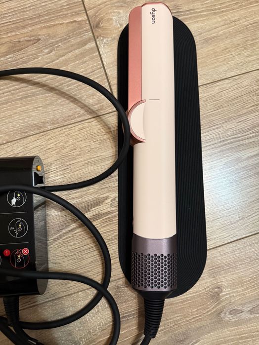 Dyson ht01 airstrait преса сешор