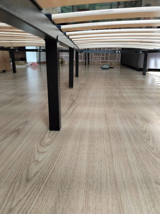 Кровать металлическая