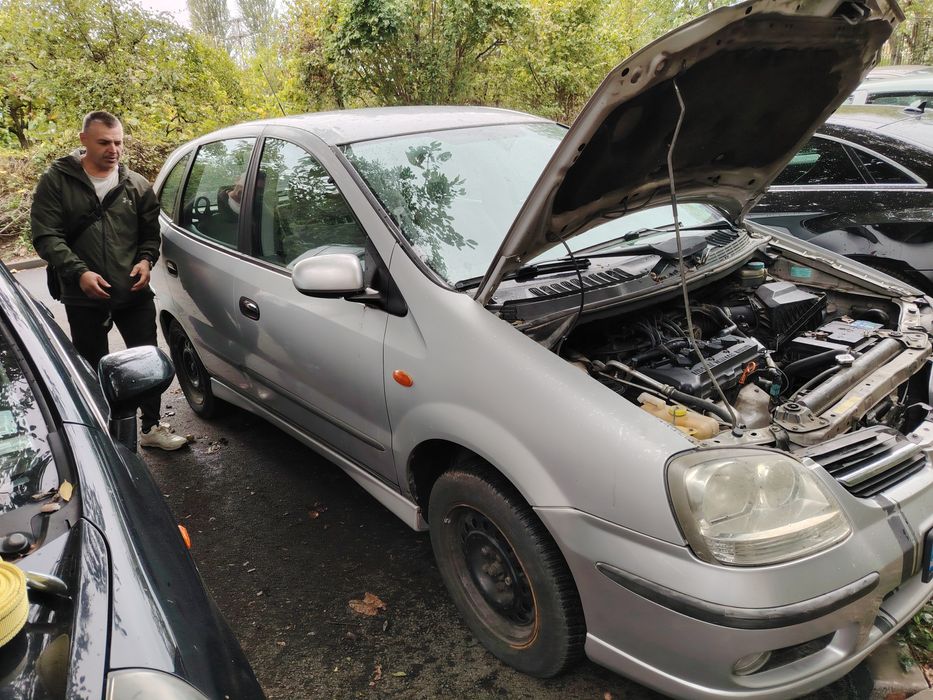 Нисан Алмера Тино