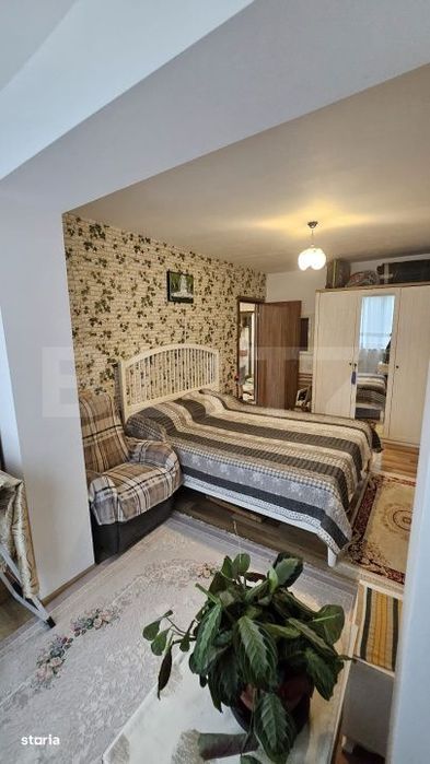Apartament semidecomandat cu 3 camere, 67 mp, parcare inclusa, zona Fl