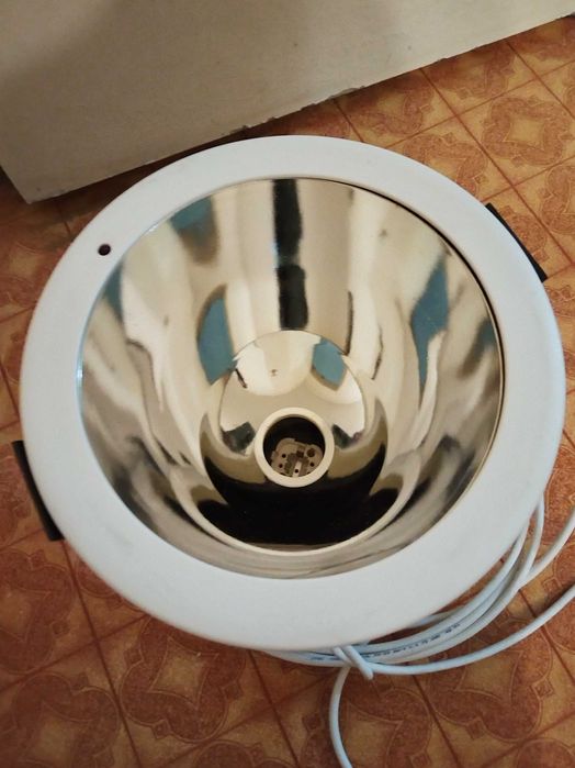 Аварийный светильник