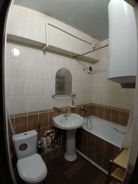 Срочно продам 4х комнатную квартиру в самом центре. Аллайский.ц4