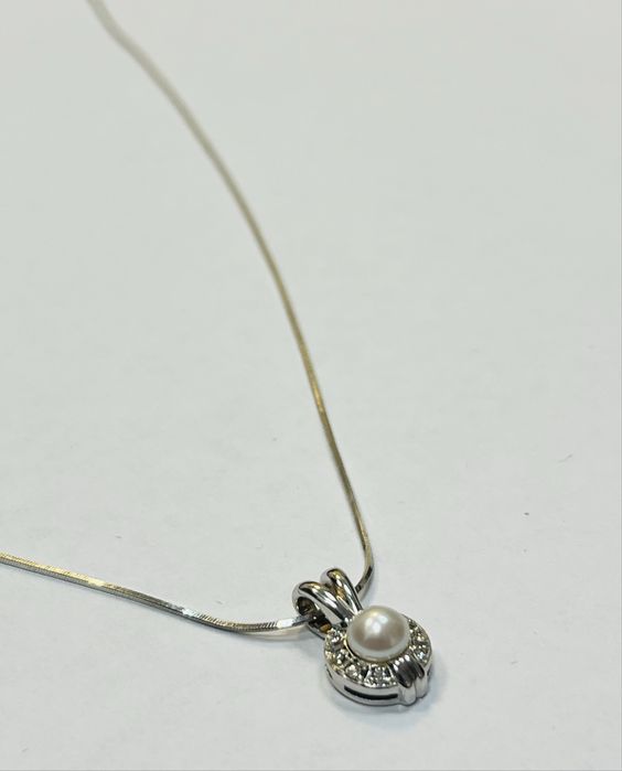 Италянско дамско колие бяло злато и перла