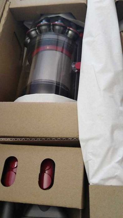 Акумулаторна прахосмукачка Dyson Cyclone V10 Absolute (2023), 525 W, 150 AW