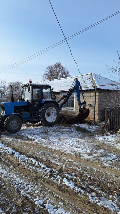 Экскаватор мтз 2004г