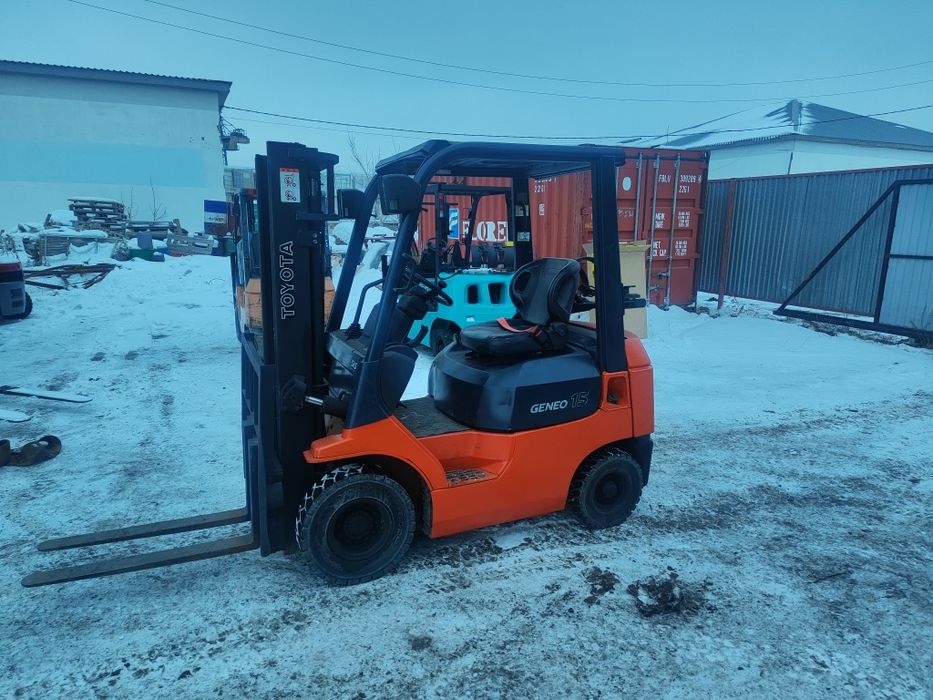 Продам вилочный погрузчик. Кара