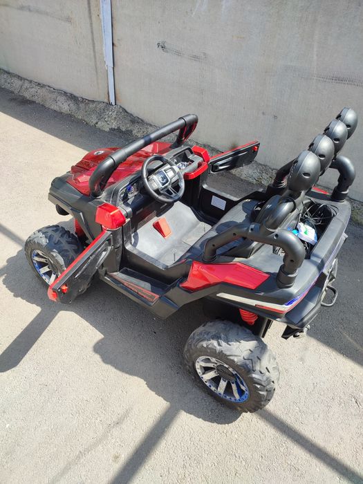 Продам электромобиль машинку.