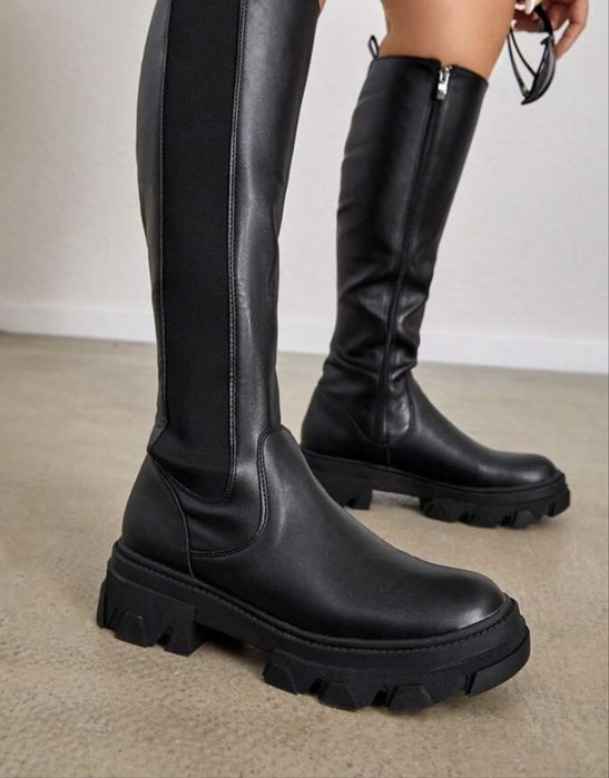 Стилни дамски ботуши