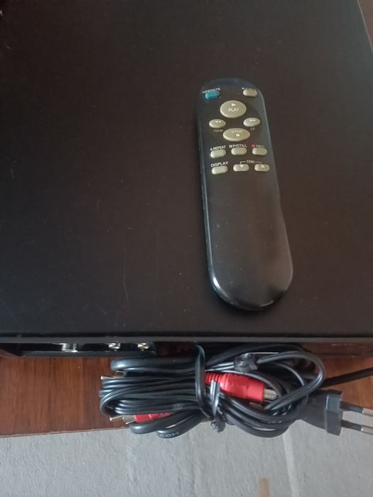 Видеомагнитофон LD