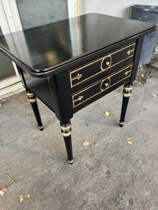 Comoda stil Napoleon!