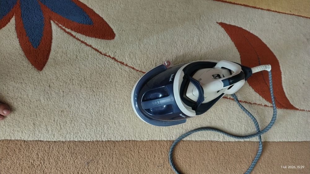 Vând statie calcat tefal