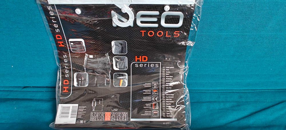 Pantaloni scurti de lucru marime L52, cu centura