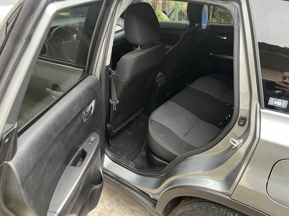 Suzuki Vitara 2021 hibrid, 14.979 € — imagine 5