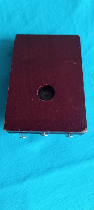 Продам шикарный на столный часы .