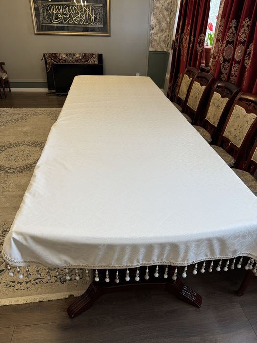 Продаётся стол