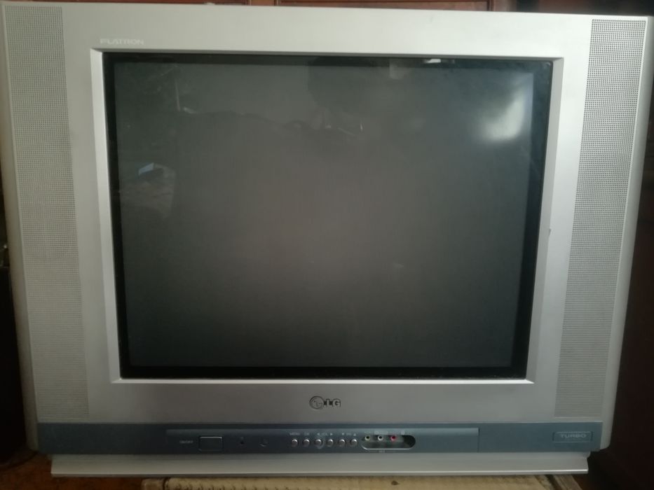 Продам телевизор lg