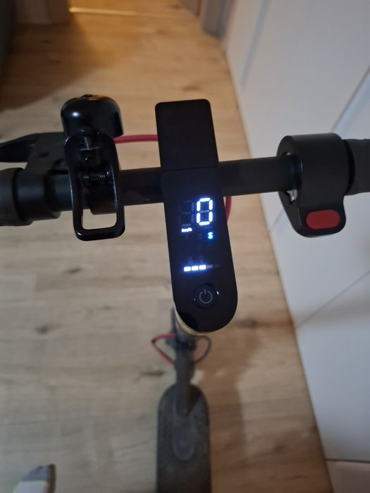 Trotineta electrica Xiaomi Mi Electric Scooter pro 2