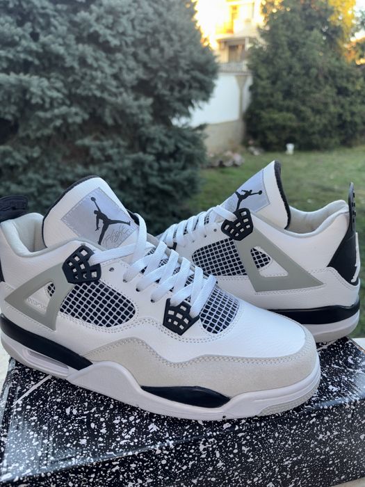Jordan 4 Military Black