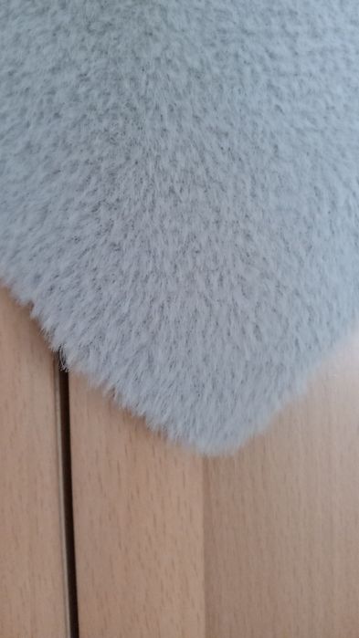 Теплая пушистая косынка