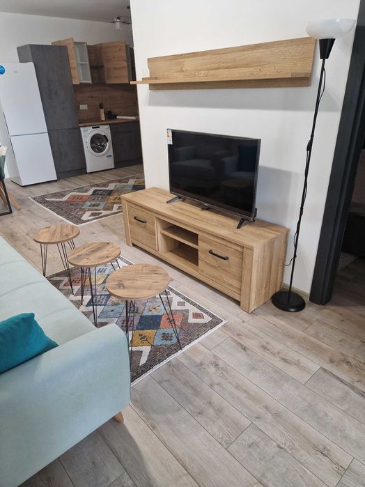 Продава се Двустаен апартамент в Пловдив, Център - 85 кв.м за 2942 €/кв.м - Снимка #1