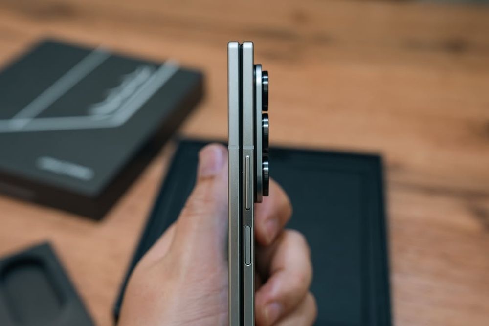 Samsung Z Fold 7  12/256gb Silver Shadow