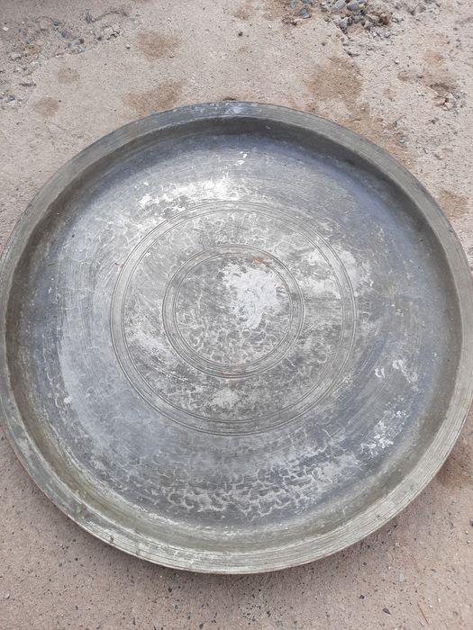 Медные тазик и поднос