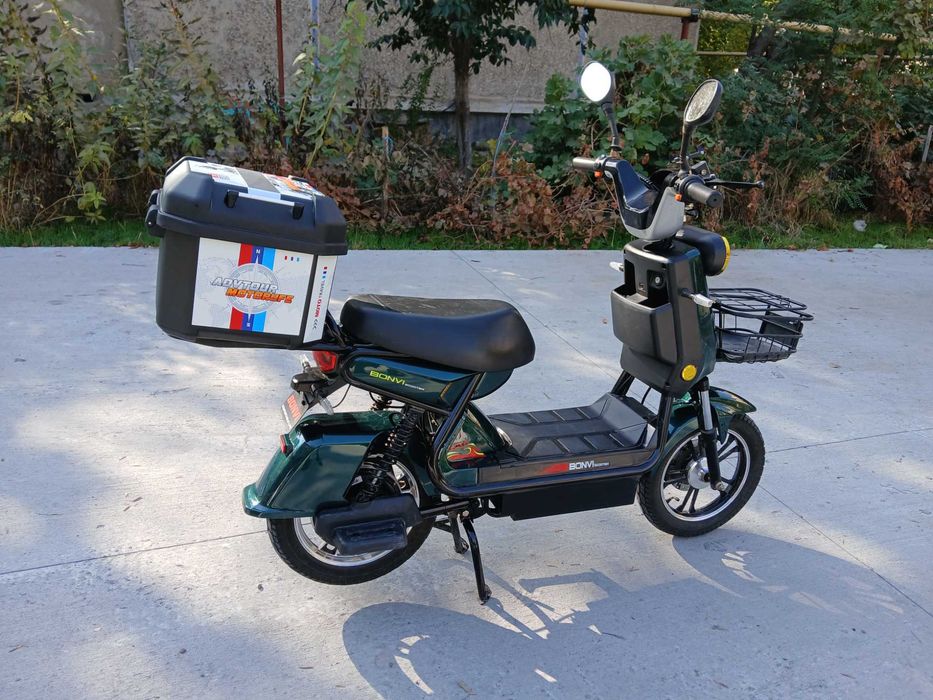 Elektro skuter sotiladi