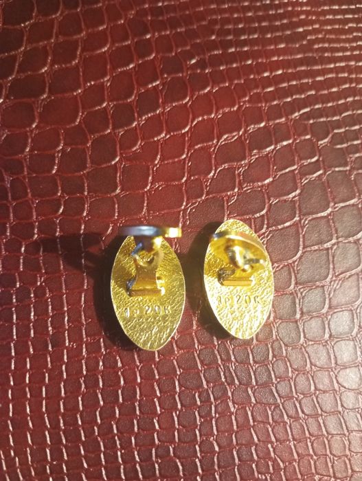 Запонки                .