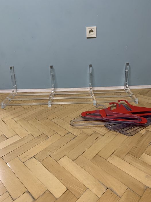 Закачалка за дрехи / 70-те