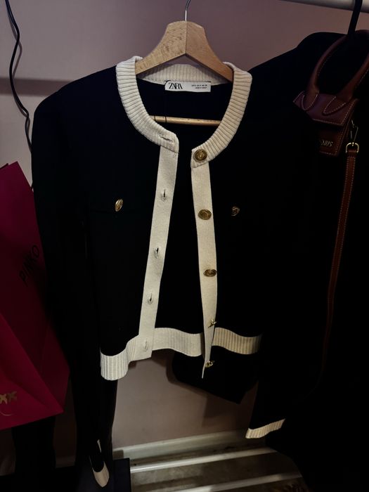 Сако/жилетка …. ZARA